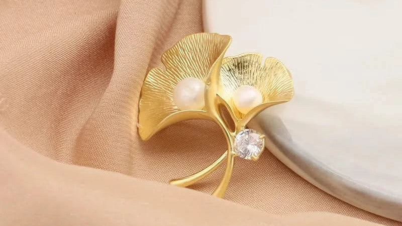 ✨ Timeless Elegance of Pearl Brooch for Women: A Statement of Grace & Sophistication ✨