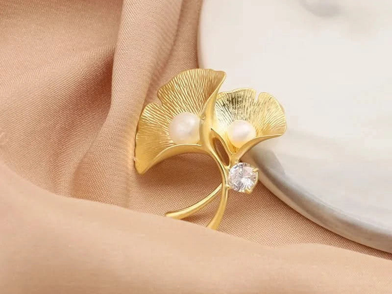 ✨ Timeless Elegance of Pearl Brooch for Women: A Statement of Grace & Sophistication ✨