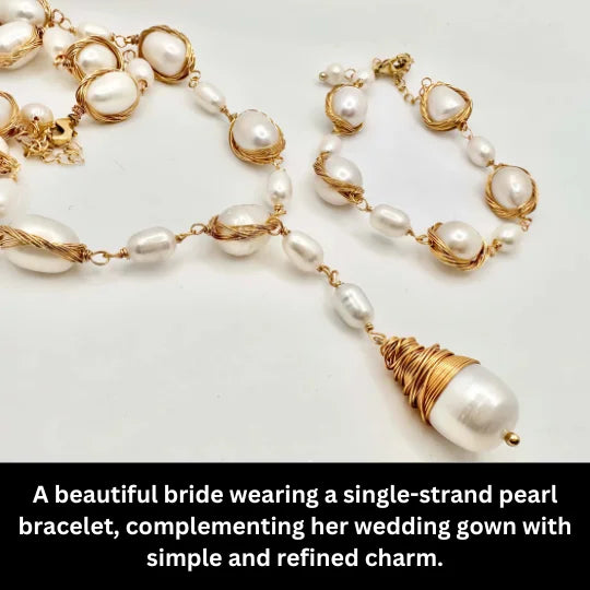Pearl bracelet and necklace set