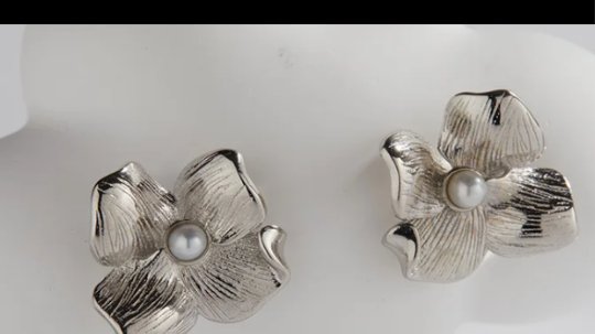 silver pearl earrings