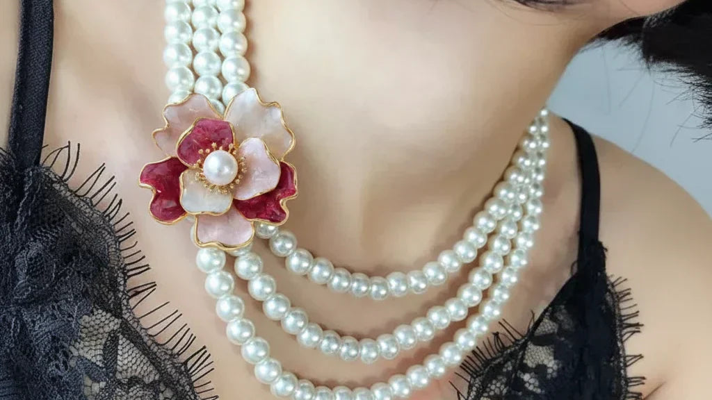 Buy Pearl Brooch UK – Elegant Freshwater Designs for Timeless Style