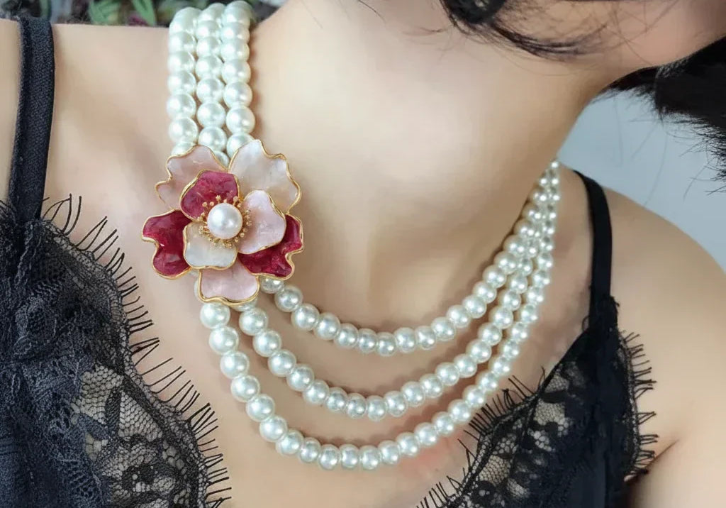 Buy Pearl Brooch UK – Elegant Freshwater Designs for Timeless Style