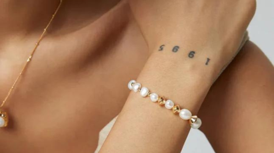 pearl bracelet