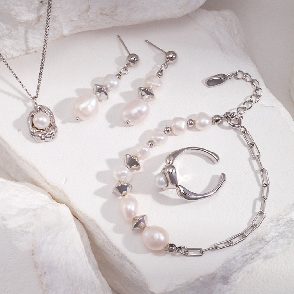 Modern Pearls