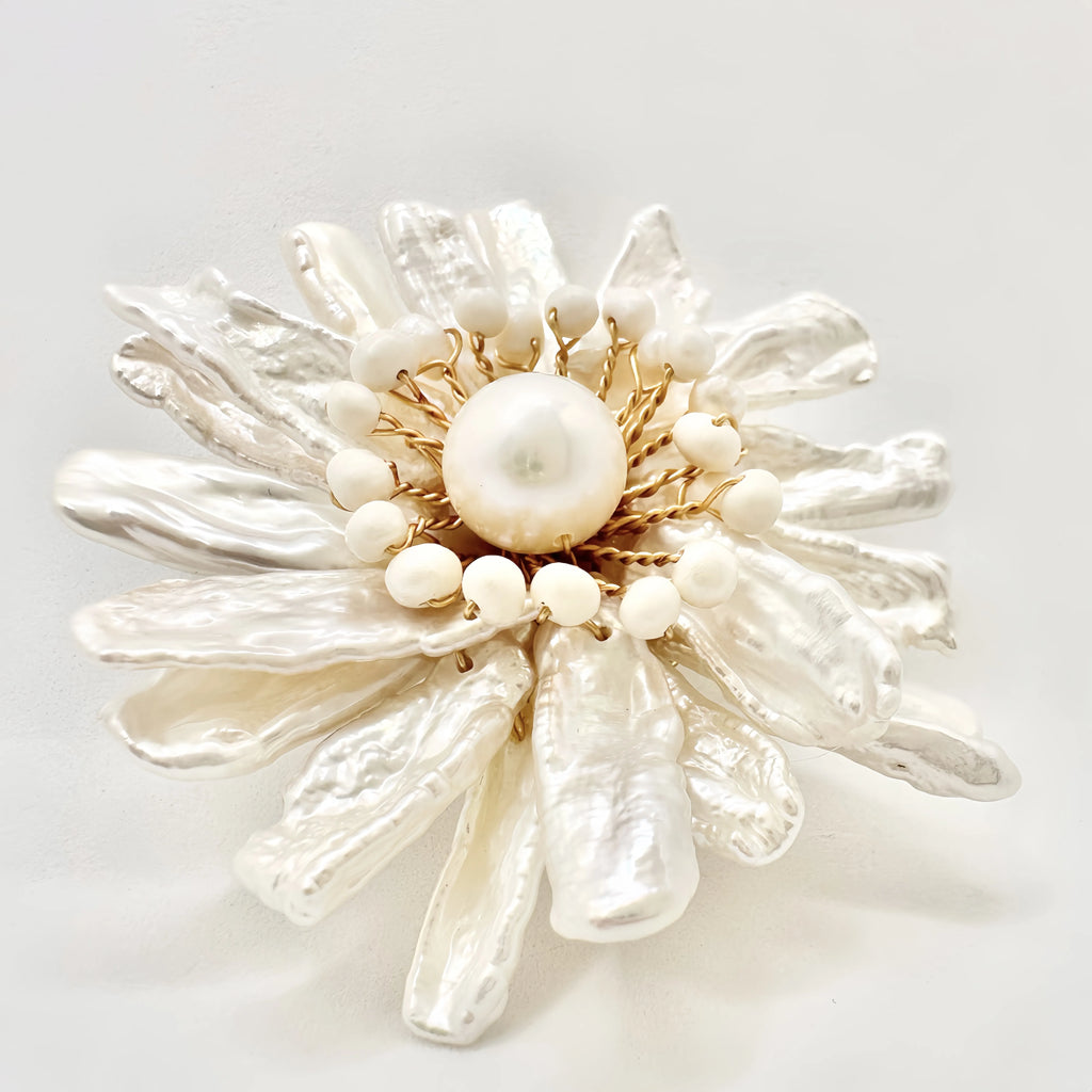 Baroque Pearls Daisy Brooch