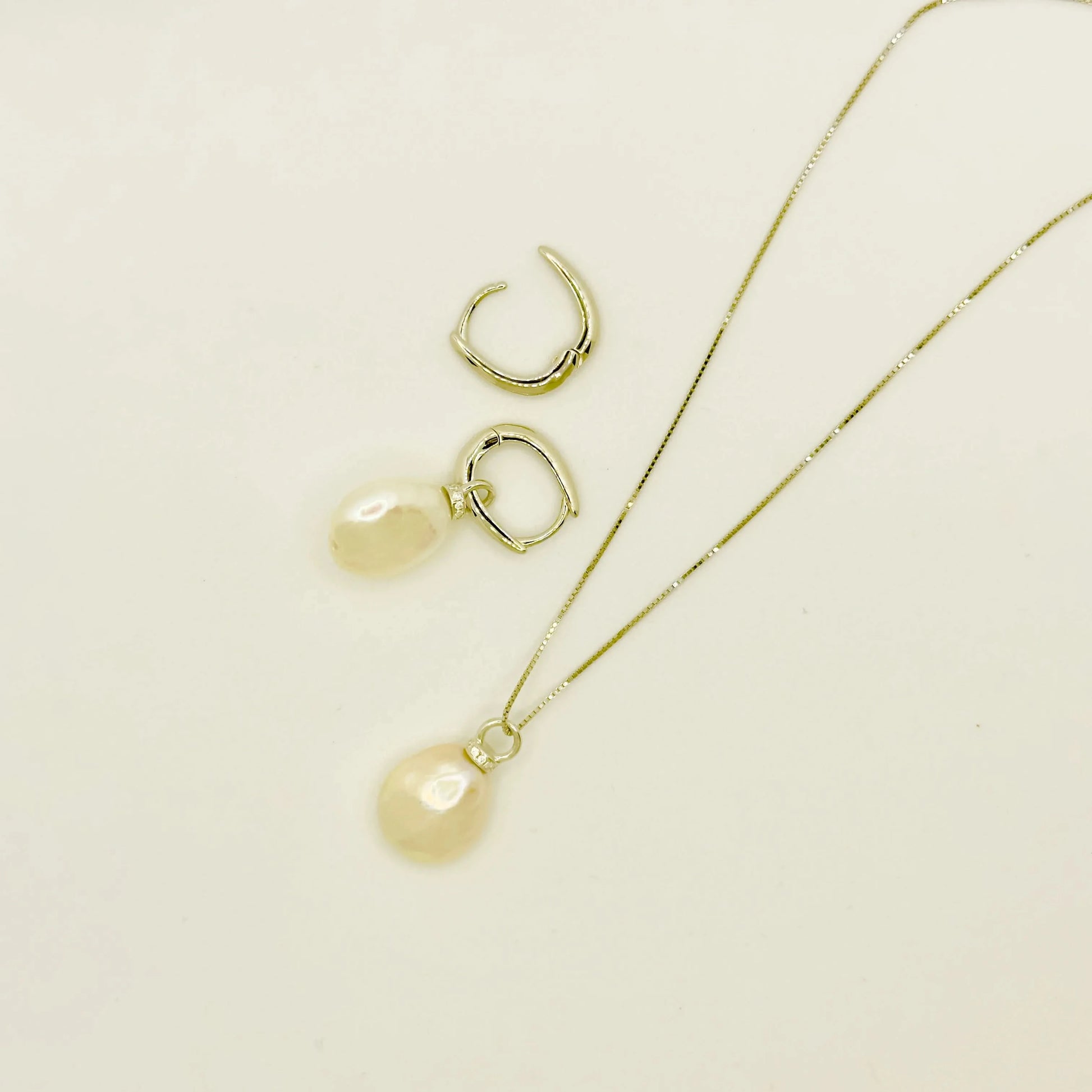 Baroque Pearls Detachable Earrings