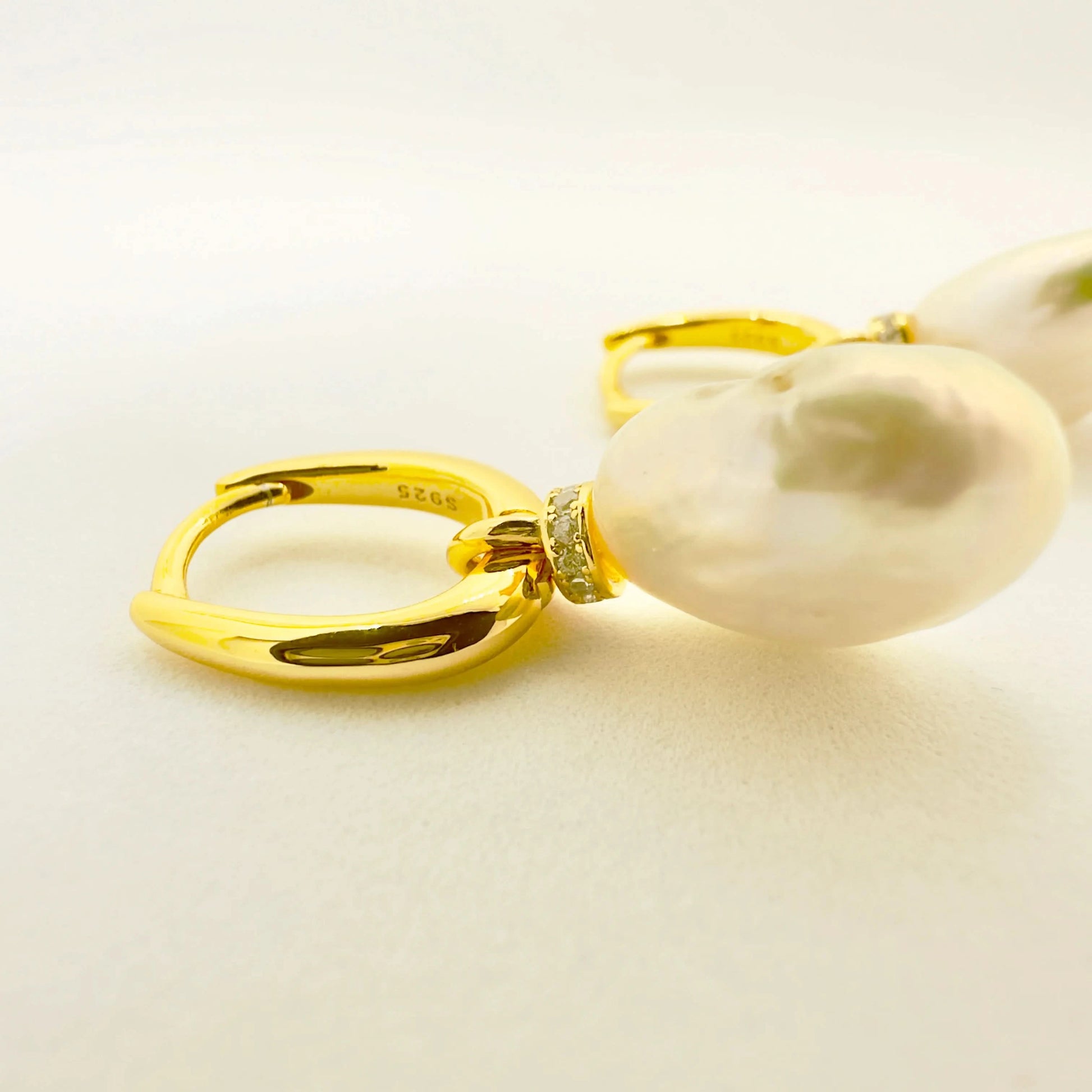 Baroque Pearls Detachable Earrings