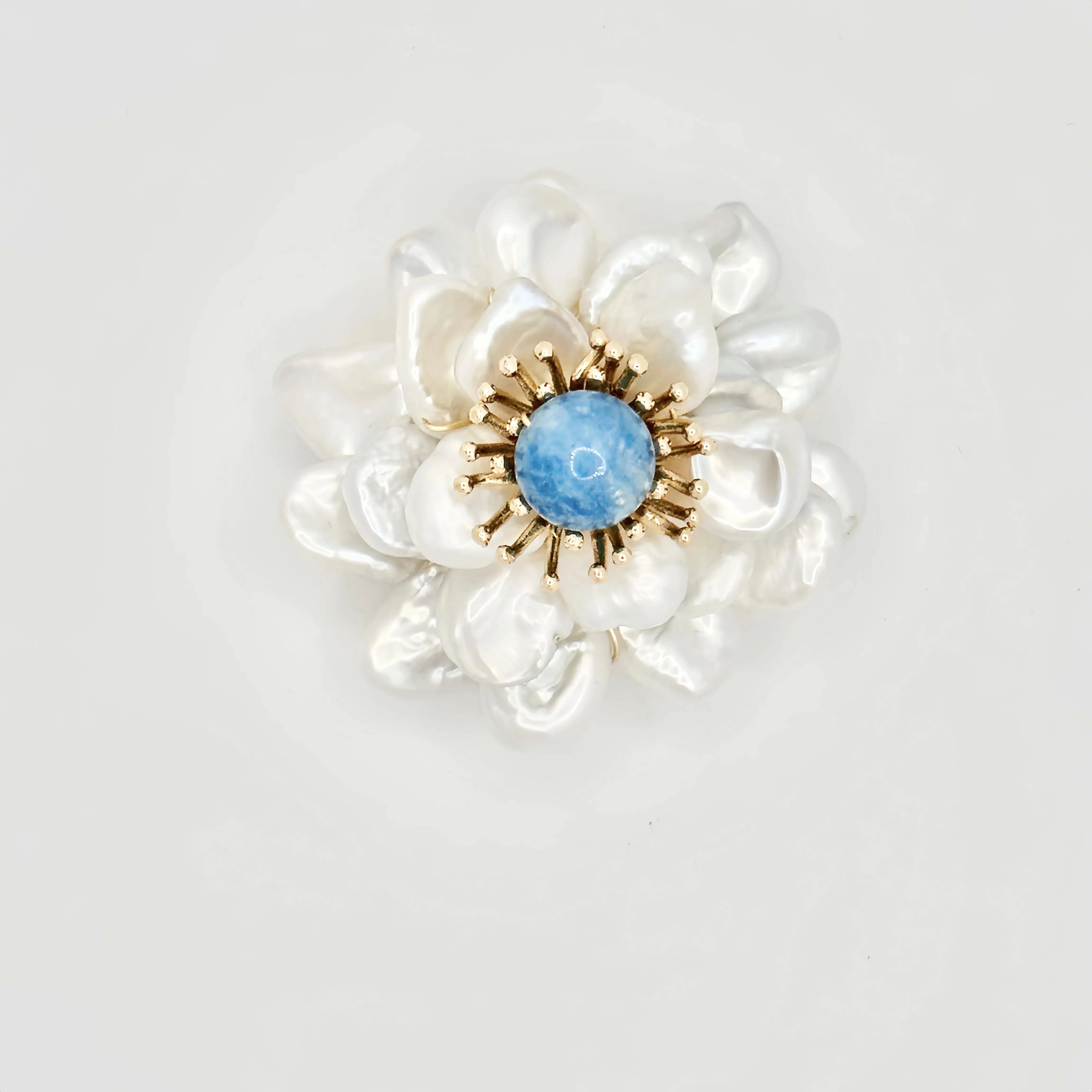 Baroque pearl flower brooch – Angel Barocco