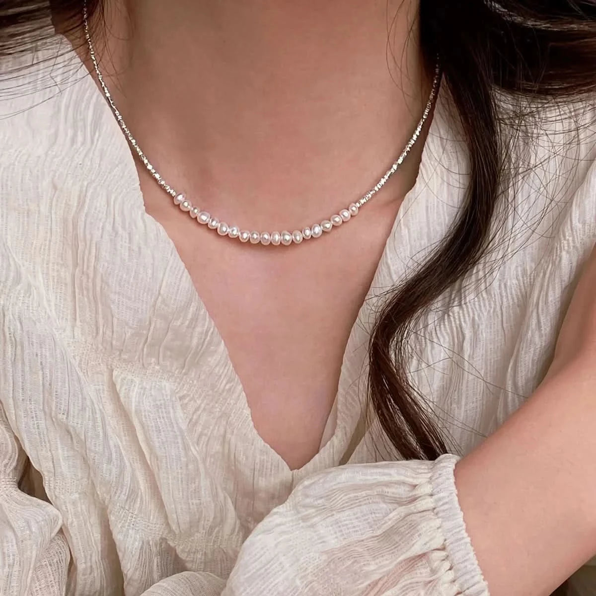 pearl choker necklace