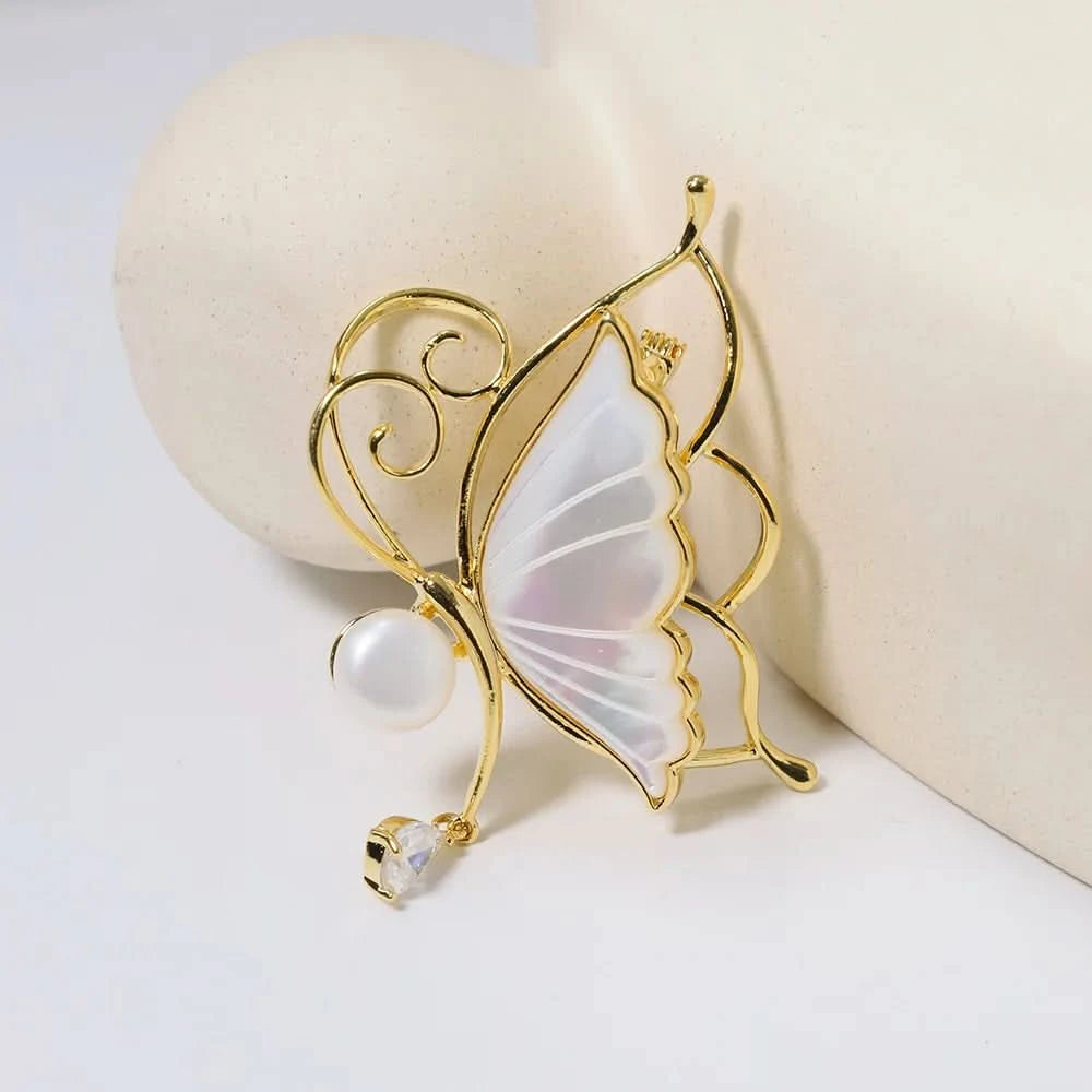 Butterfly_Mother-of-Pearl_Carved_Brooch