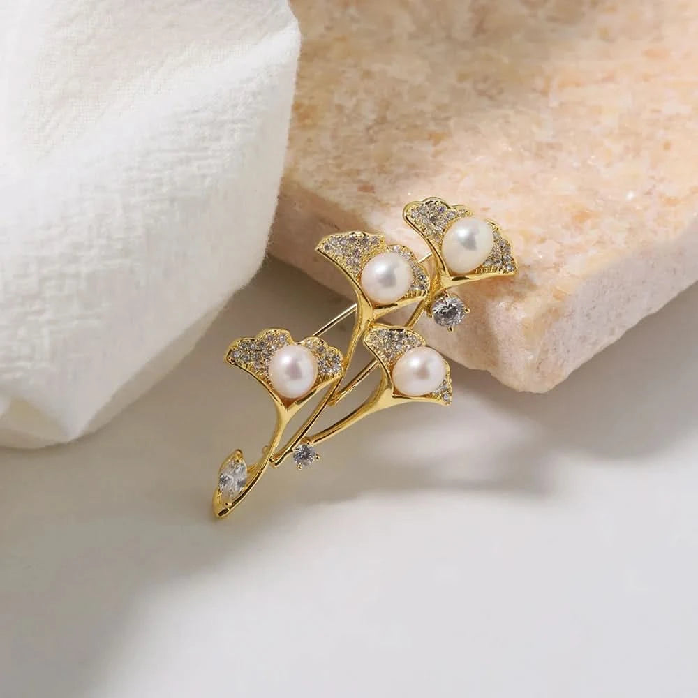Cedar_Leaf_Zircon_and_Freshwater_Pearl_Brooch_3