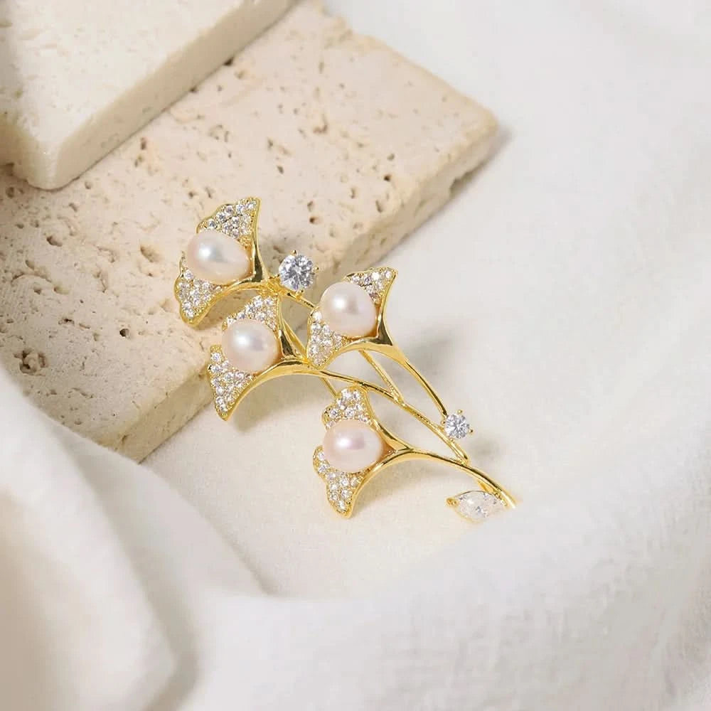 Cedar_Leaf_Zircon_and_Freshwater_Pearl_Brooch_3