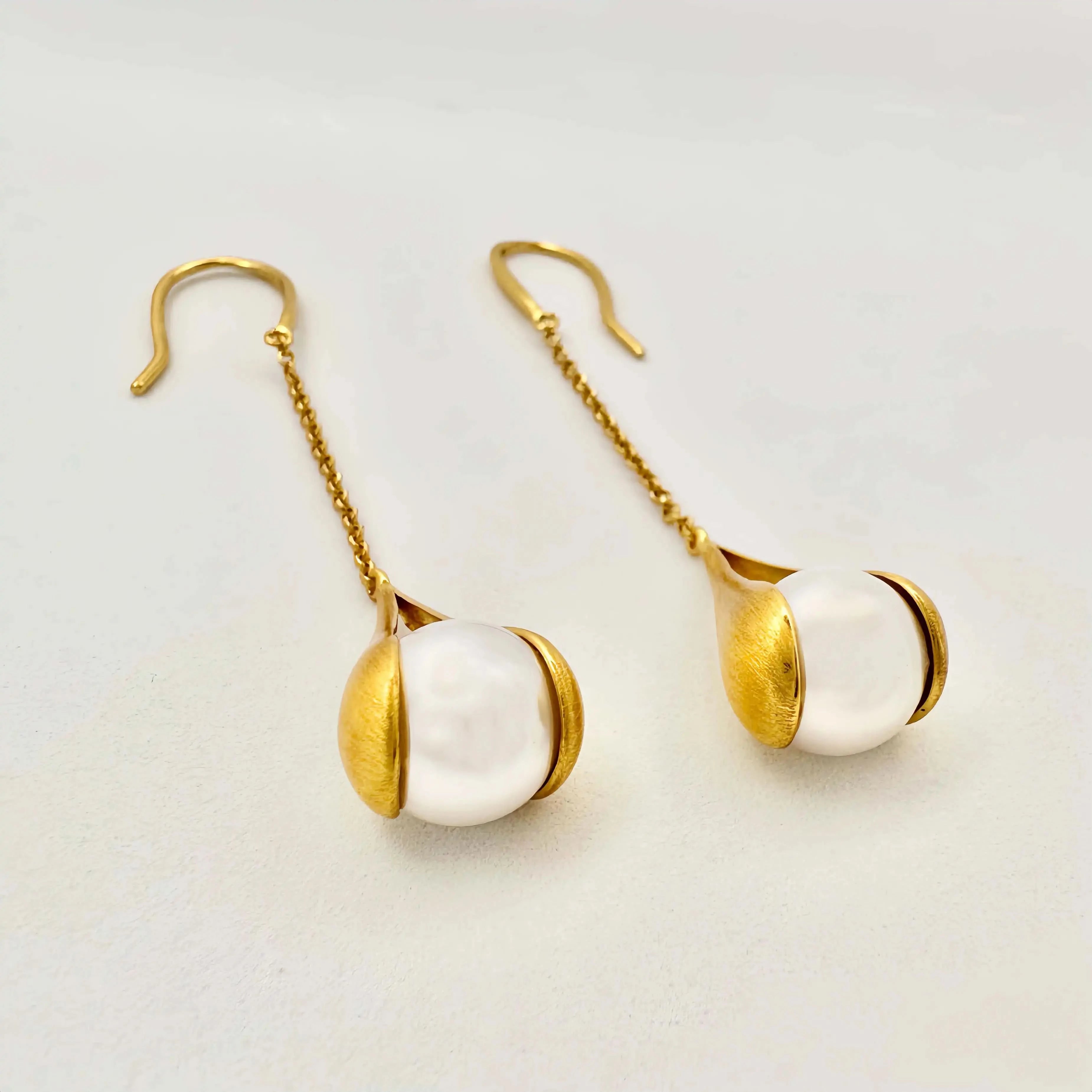 freshwater pearl earring