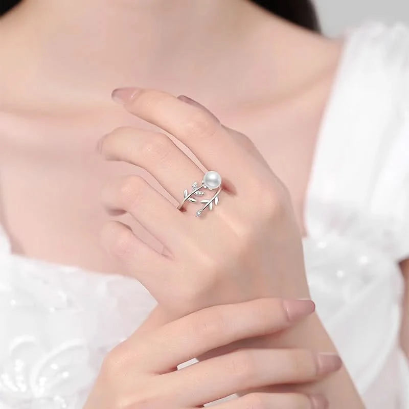 Diamond Leaves Pearls Ring