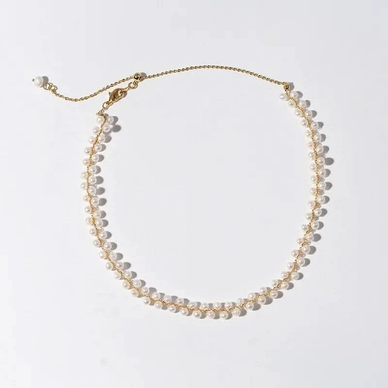 Pearl necklace with gold chain 