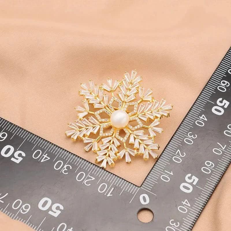 Freshwater Pearl Snowflake Zircon Brooch