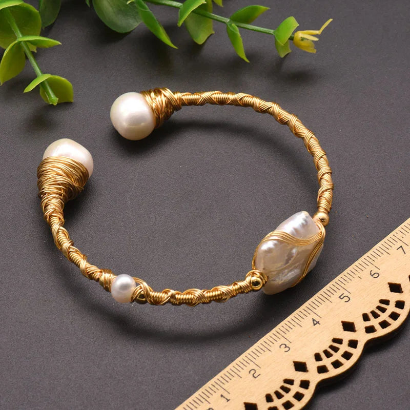 Gold Treads Baroque Pearls Bracelet