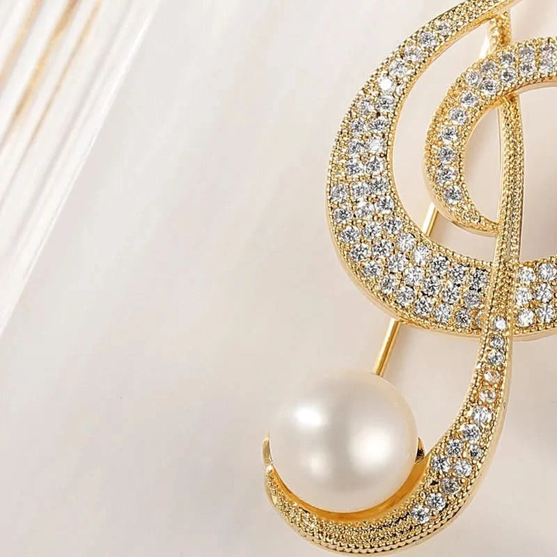 Golden Treble Clef Pearl Brooch