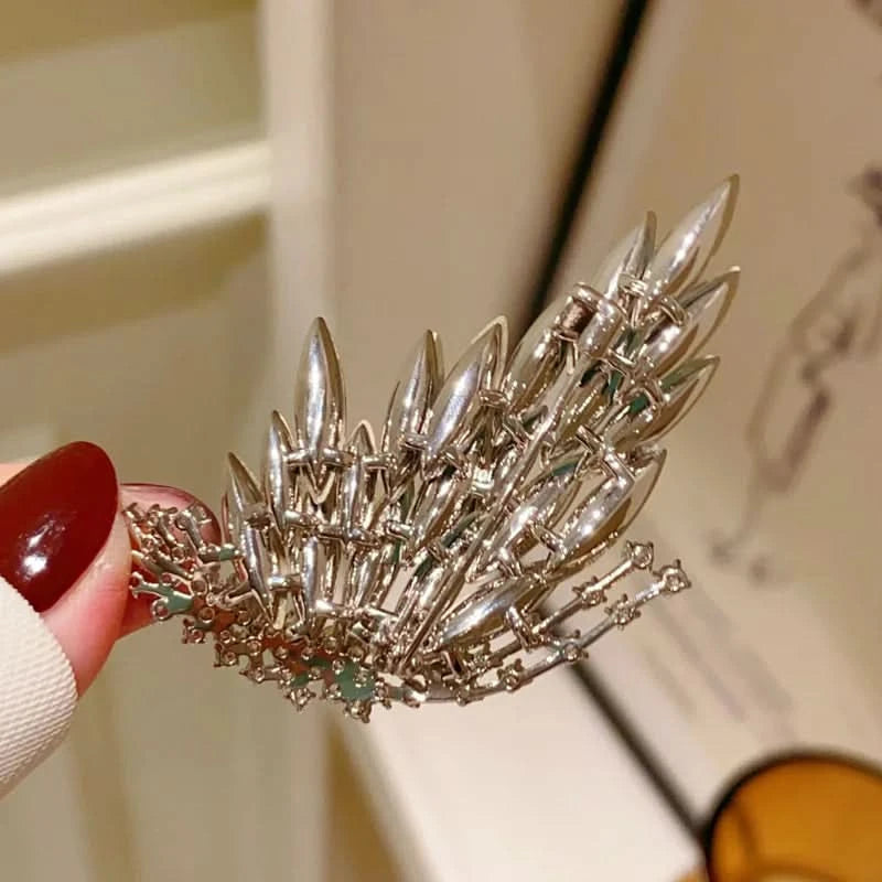 Gradient Zircon Butterfly Brooch blue