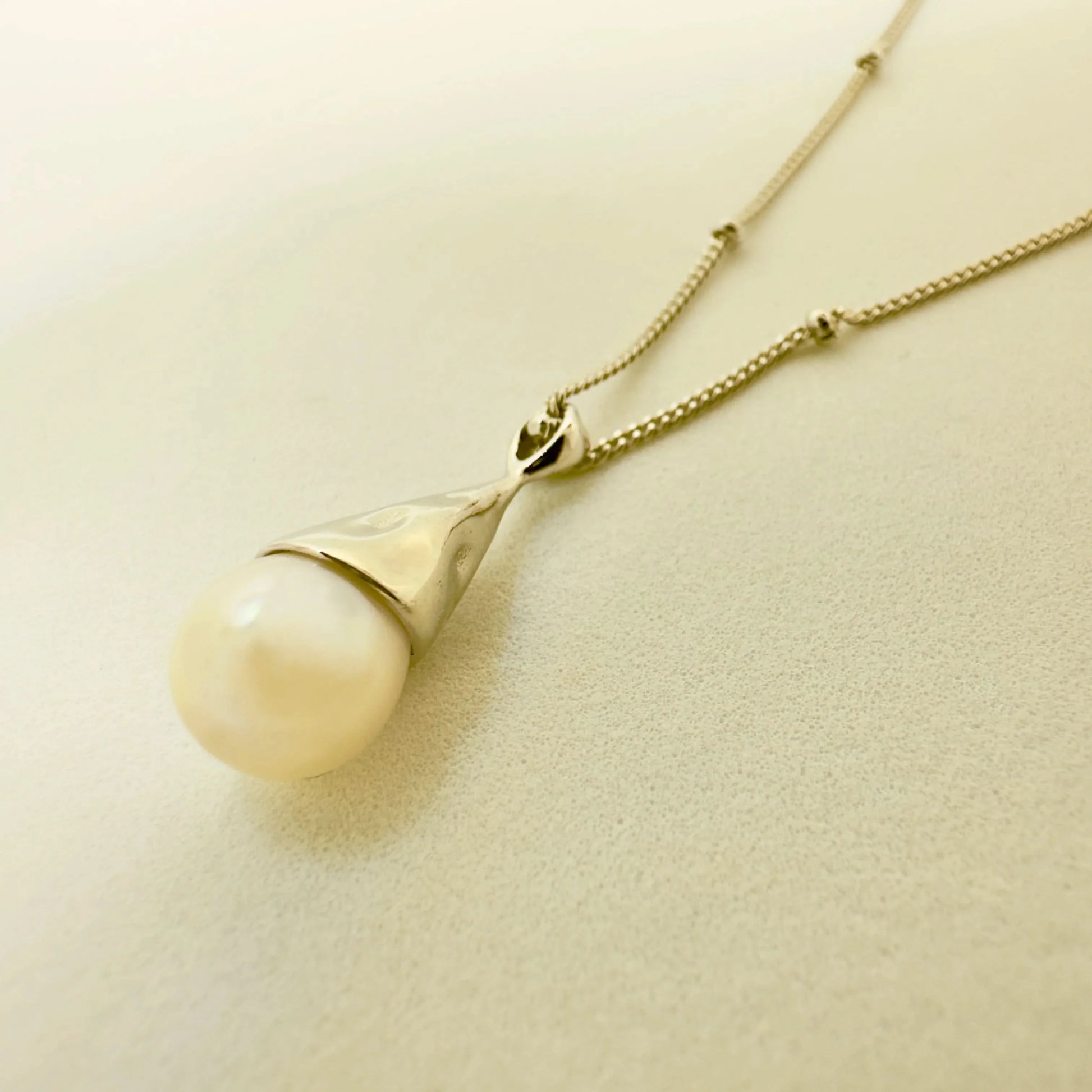Bulb Baroque Gold Pearl Necklace