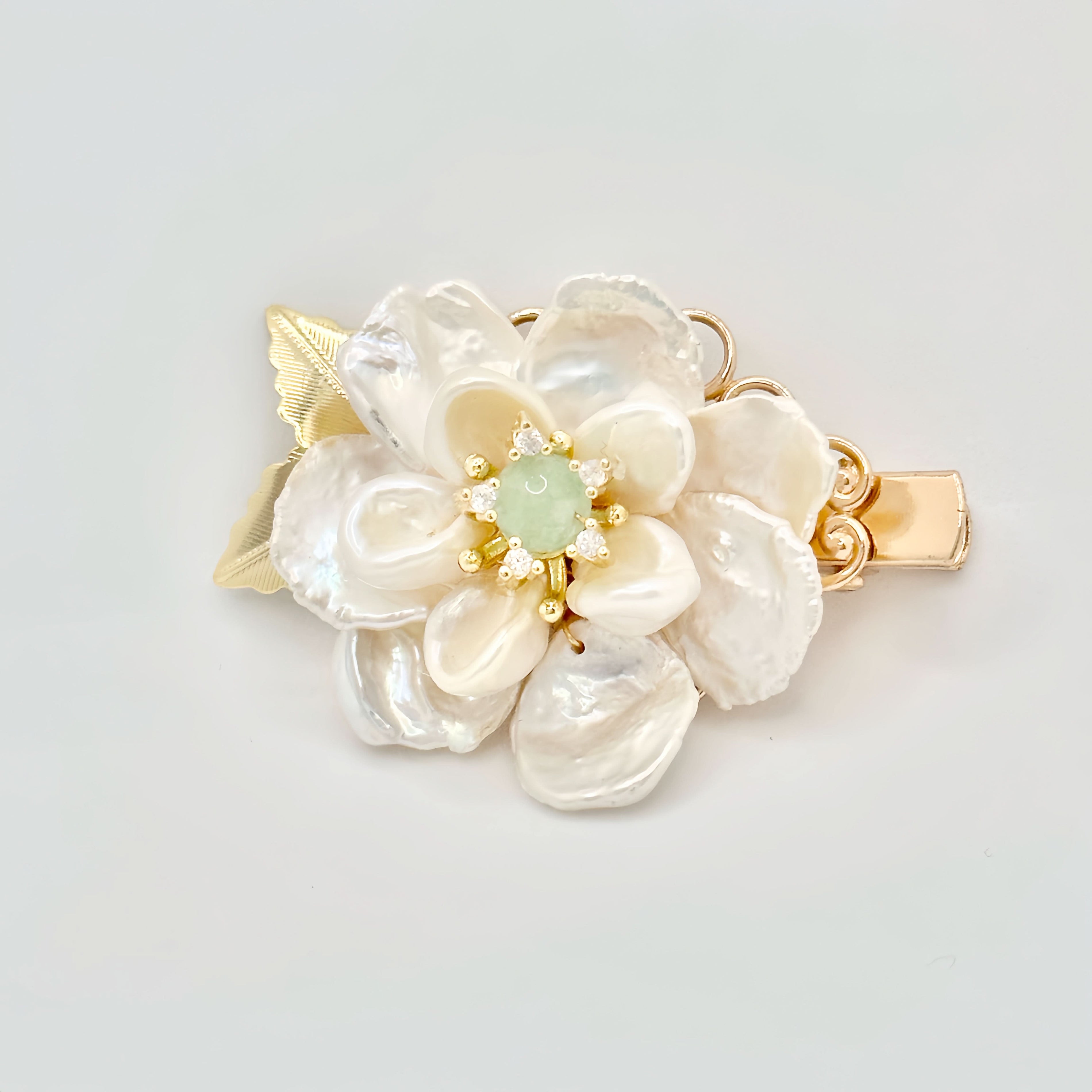 pearl flower hair clip