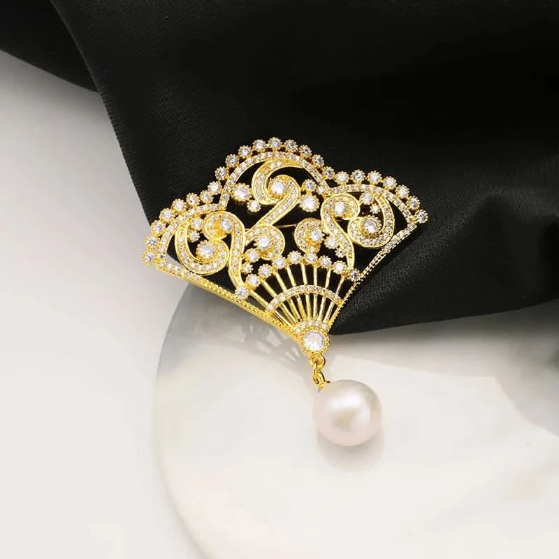Natural_Freshwater_Pearl_Fan_Brooch_with_Zircon