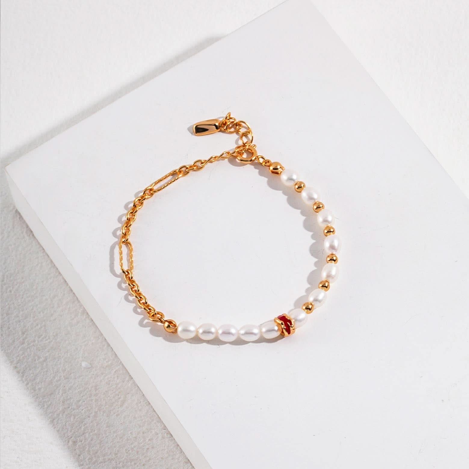pearl bracelet