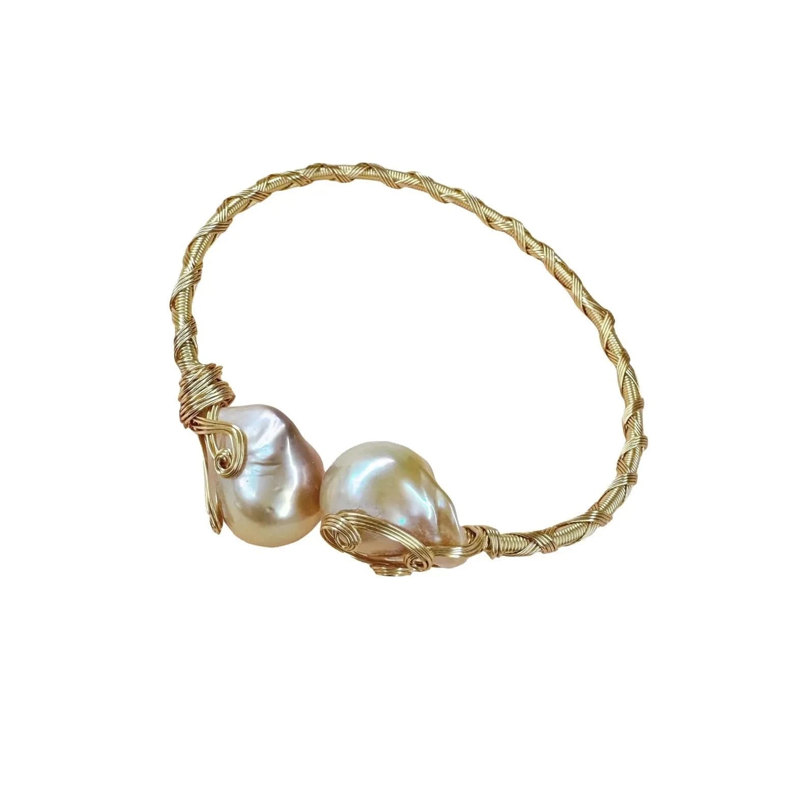 Elegant Baroque Pearls Gold Threads Bracelet