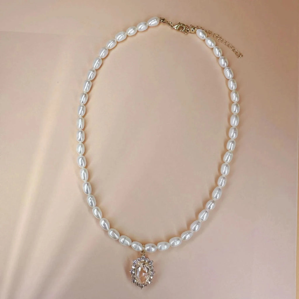 Graduated Pearl Necklace with Gold Heart pendant - Angel Barocco