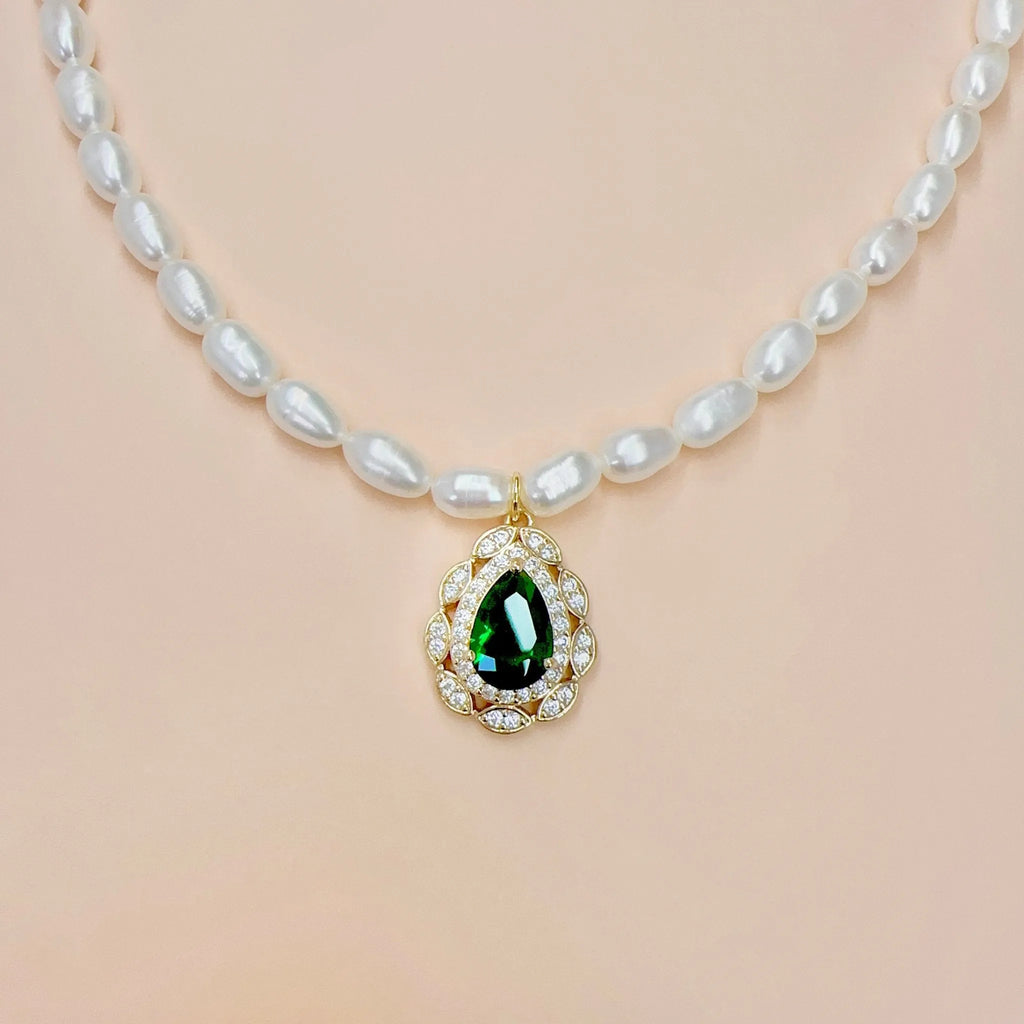 Graduated Pearl Necklace with Green Gemstone - Angel Barocco