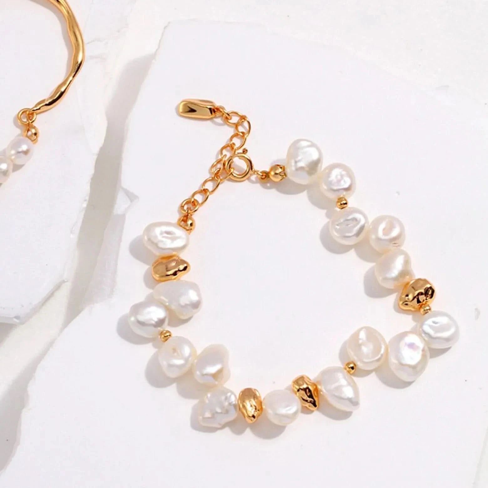 Natural Pearl Bracelet