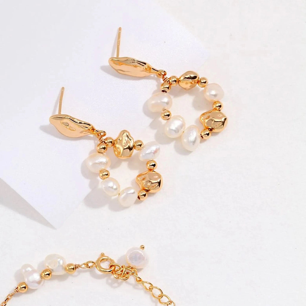 Natural pearl loop earrings - Angel Barocco