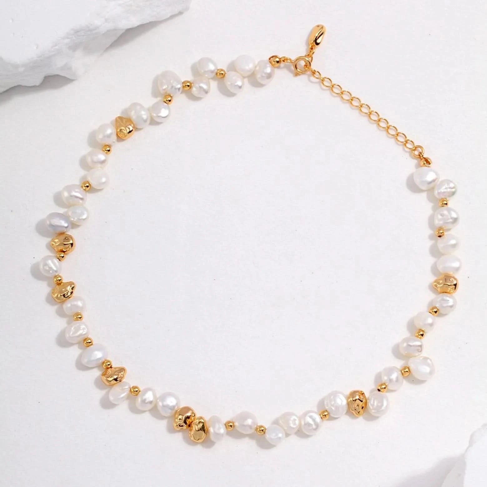 gold and pearl necklace