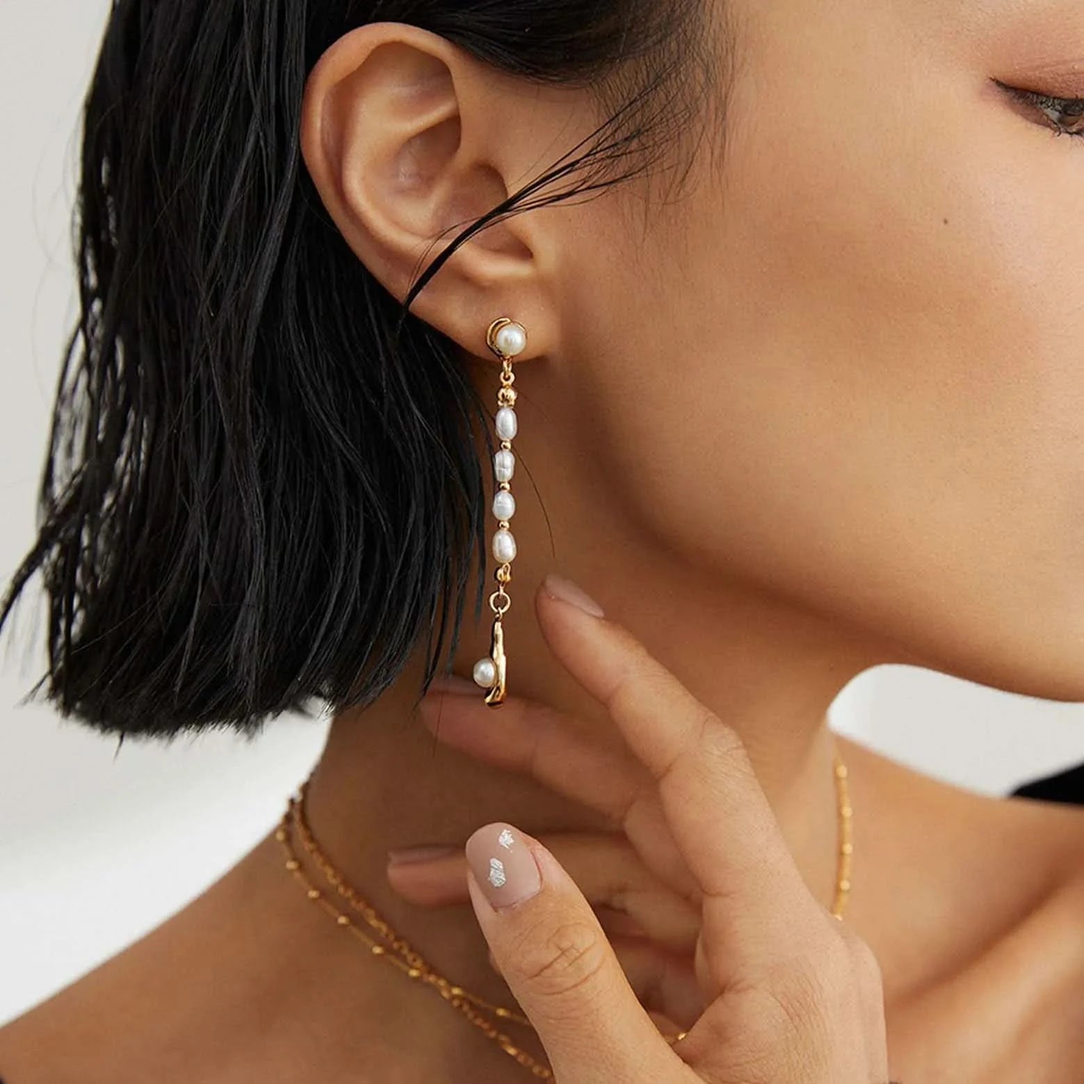 pearl earrings dangle