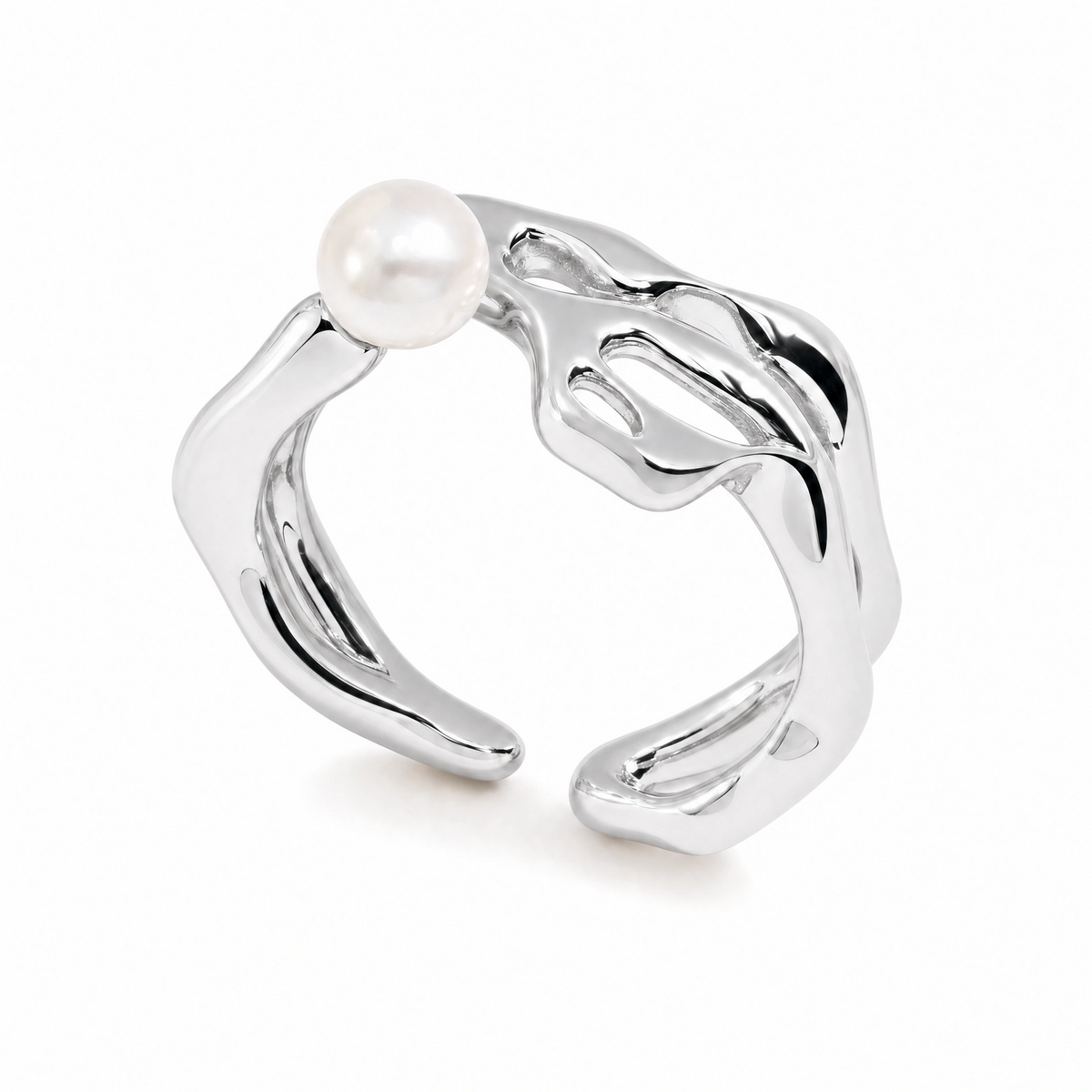 Pearl Ring features a lava desingn