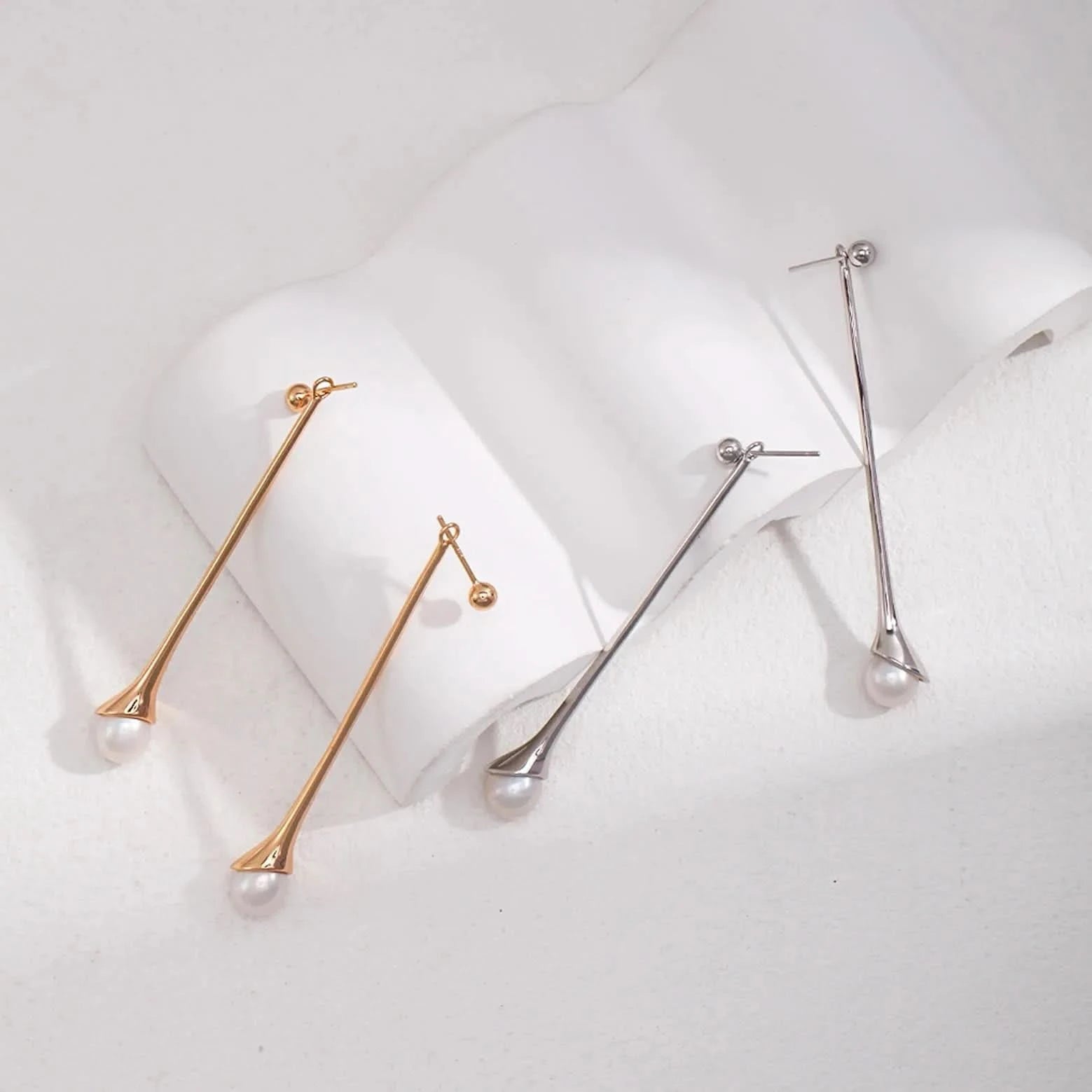 Waterdrop design detachable pearl earrings - Angel Barocco