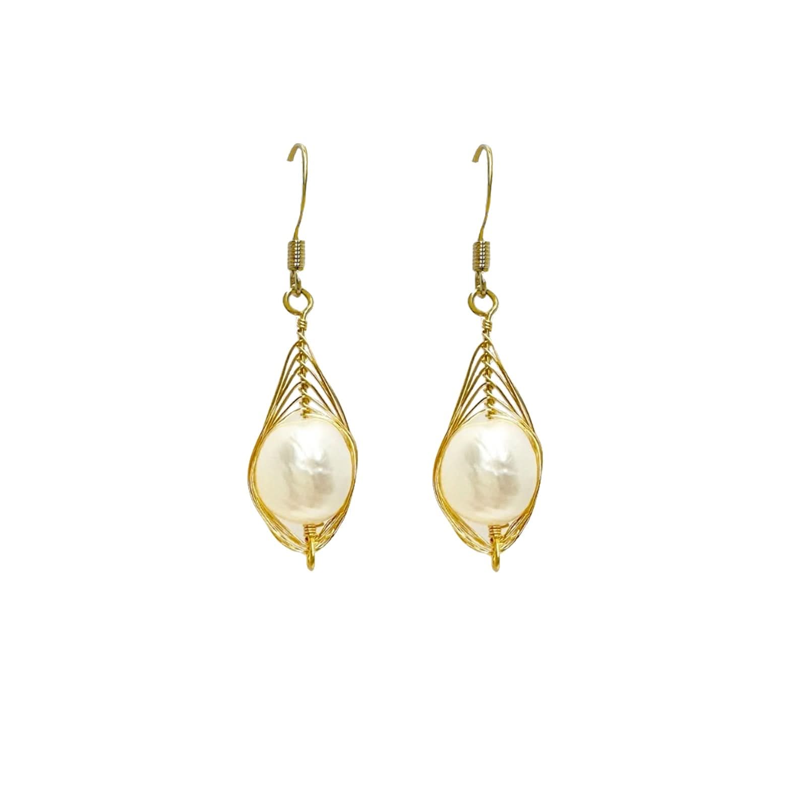 gold pearl drop earrings